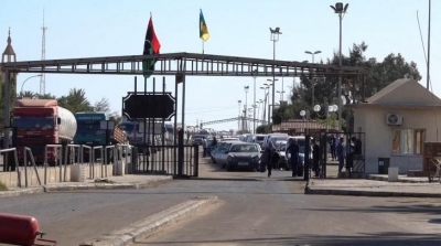 ليبيا تغلق منافذها الجوية والبرية مع تونس