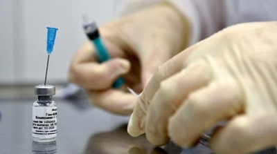 فرنسا تمنح تونس 800 ألف جرعة من لقاح كورونا