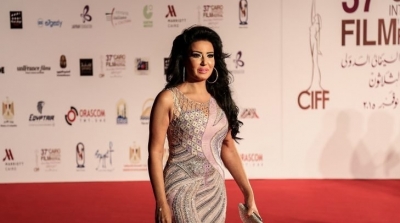 سمية الخشاب تدافع عن نفسها بعد الصورة الخادشة
