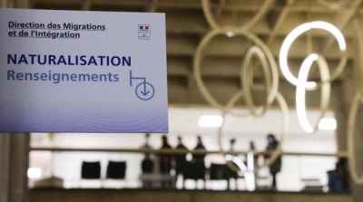 La France annonce la naturalisation de plus de 120 12 000 travailleurs 