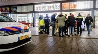 Pays-Bas: deux morts dans une attaque au couteau 