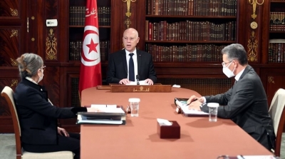 سعيّد يأمر وزير الداخلية بالتدخل الفوري لرفع الفضلات في صفاقس 