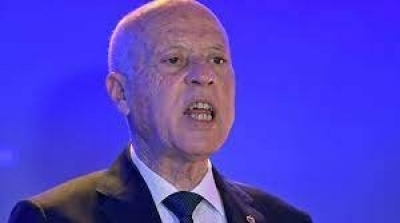 عون أمن يعنف امرأة ويفتك هاتفها : الداخلية توضح